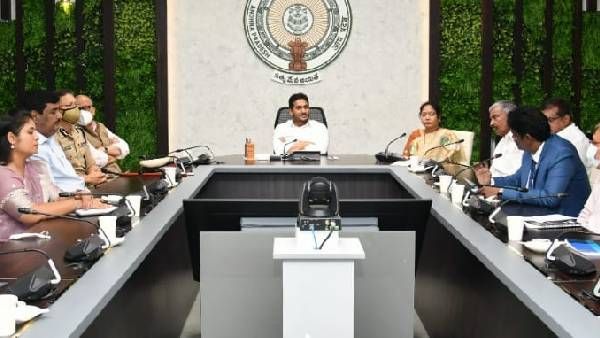 అగ్రిగోల్డ్ సాయంతో జగన్ కొత్త ట్రెండ్- హైకోర్టు ఆదేశాలతో చెల్లింపులు-పథకాల్లా ప్రచారం