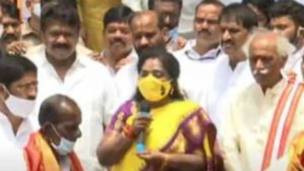 ఖైరతాబాద్ పంచముఖ రుద్ర మహా గణపతికి గవర్నర్ తమిళిసై తొలిపూజ: తరలివచ్చిన భక్తులు