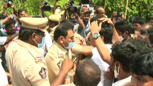 జోగి రమేష్ అరెస్ట్-మంగళగిరి పీఎస్ కు తరలింపు-ఉండవల్లిలో చల్లారిన ఉద్రిక్తత