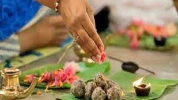 పితృ పక్షం అంటే ఏమిటి..మహాలయ పక్షమున పితృదేవతలకు ఏం చేయాలి..?