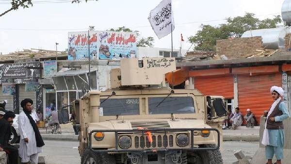 ఆప్ఘన్ లో మరో అంతర్యుద్ధం-ఐసిస్ దాడిలో 35 మంది తాలిబన్ల హతం-కొత్త గేమ్ షురూ