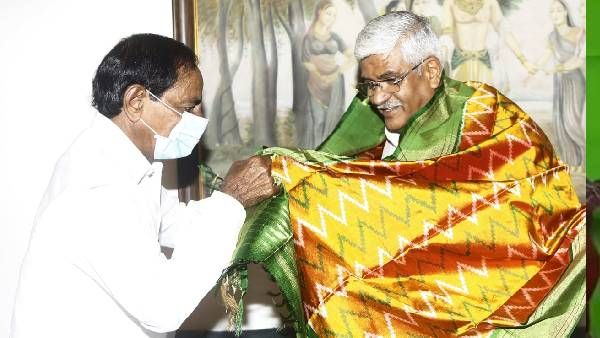 కేంద్ర జలశక్తి శాఖ మంత్రి గజేంద్రసింగ్‌తో సీఎం కేసీఆర్ భేటీ-రాయలసీమ ఎత్తిపోతలతో తెలంగాణకు నష్టం జరుగుతోందని...