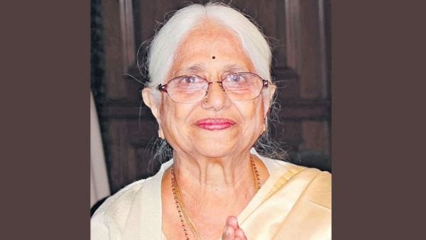 Kalpakam Yechury : సీతారాం ఏచూరి తల్లి కన్నుమూత...