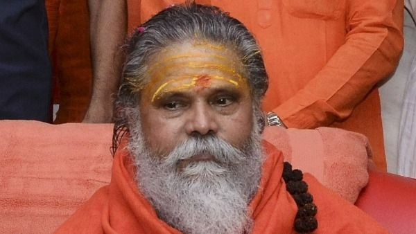 మహంత్ గిరి మహారాజ్ ఇకలేరు: 8 పేజీల లేఖ, ఆనంద్ గిరి పేరు, భూ మాఫియా..?