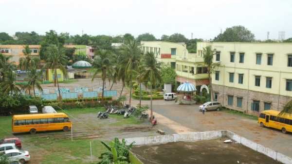 ఎయిడెడ్ ఉసురుతీస్తున్న జగన్ సర్కార్-బెజవాడ మాంటిస్సోరి మూసివేత-అసలు ప్లాన్ ఇదేనా ?