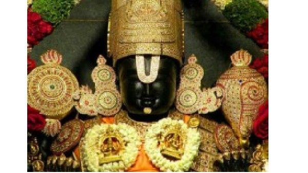 Mysuru: వేదం సకల సంపదలకు మూలం, శ్రీ గణపతి సచ్చిదానంద స్వామిజీ, హాజరైన టీటీడీ చైర్మన్ !