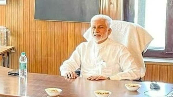 నా పేరు చెప్పి అక్రమాలు చేస్తే-నాకు డబ్బు మీద ఆసక్తి లేదు: భీమిలిలో సెటిల్ అవుతా: సాయిరెడ్డి సంచలనం..!!