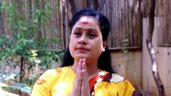 కన్నీళ్లే మిగిలాయి.. నీట మునుగుతున్న 10 వేల ఎకరాల పంట: రాములమ్మ