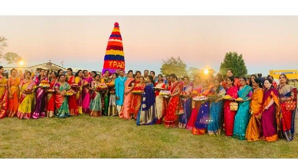 ఏమేమి పువ్వప్పునే..: టీప్యాడ్‌ ఆధ్వర్యంలో ఘనంగా బతుకమ్మ వేడుకలు