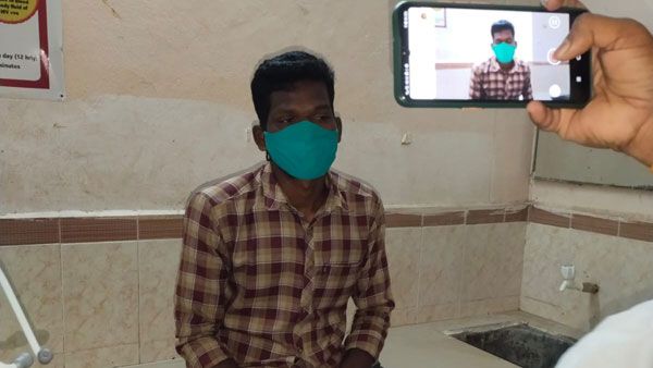 ఏపీలో రెచ్చిపోయిన గంజాయి స్మగ్లర్లు; విశాఖ ఏజెన్సీలో సినీ ఫక్కీలో తెలంగాణా పోలీసులపై గొడ్డళ్ళు, రాళ్ళతో దాడి