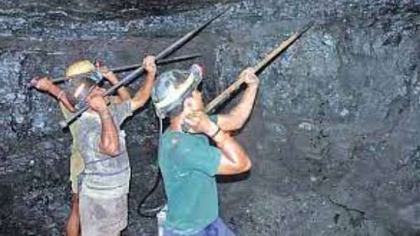 29 శాతం బోనస్.. గతేడాది కన్నా ఒక శాతం ఎక్కువ, సింగరేణి కార్మికుల బోనస్