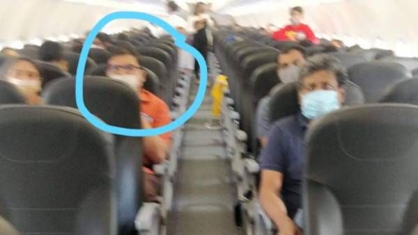 Pic Talk: ఇదిగో పట్టాభి: మాల్దీవులకు వెళ్లిన టీడీపీ నేత?: ఫ్లైట్ ఫొటో వైరల్