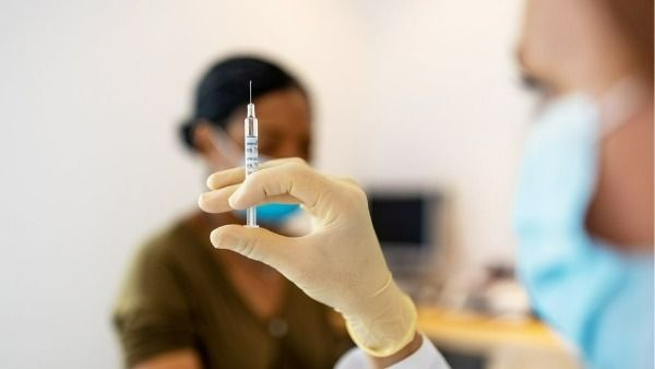 వ్యాక్సిన్ తీసుకోలేదు.. అంతే.. ఉద్యోగం గోవిందా.. ఎక్కడ అంటే