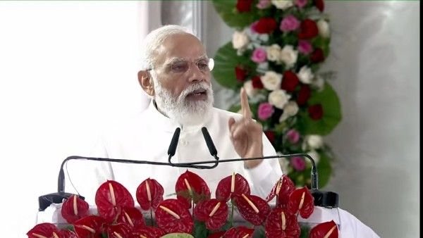 దేశంలో అవినీతికి యూపీఏనే కారణం-ప్రధాని మోడీ పాత పాట-సీబీఐ, సీవీసీకి దిశా నిర్దేశం