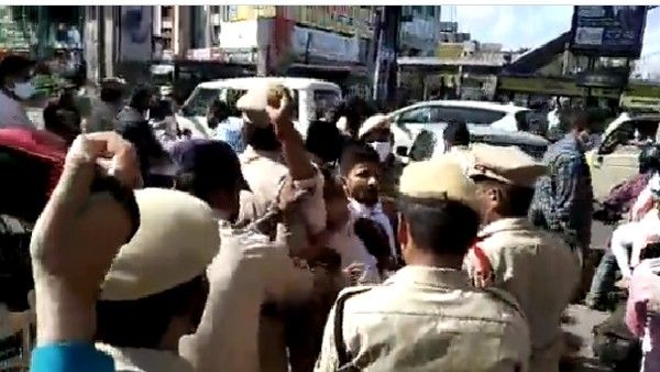 ర్యాలీలో లాఠీ తగిలినా,తూటా తగిలినా మొదట నాకే తగులుతుంది... విద్యార్థి నిరుద్యోగ జంగ్ సైరన్‌పై రేవంత్ రెడ్డి...