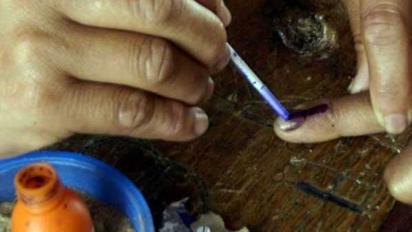 బరిలో ఉన్నది వీరే.. హుజురాబాద్, బద్వేలు లెక్క ఇదీ