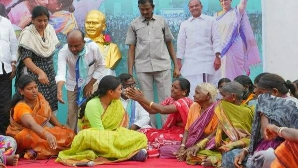 వైఎస్ షర్మిల పాదయాత్ర: కేసీఆర్ ఏం చేస్తున్నట్టు.. అబద్దాలని ఫైర్