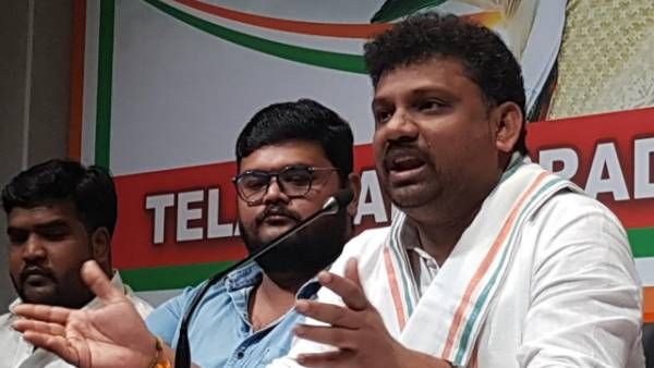 అధికారంలో ఉండి ధర్నాలు చేయడం ఏంది.!ప్రజల దృష్టి మళ్లించేందుకేనన్న కాంగ్రెస్.!