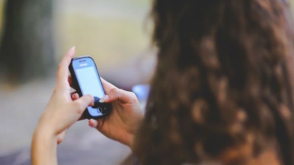 Lady: మహిళా ఉద్యోగితో డిప్యూటీ కలెక్టర్ ?, ఆమె కొడుక్కి, మామకు పర్సనల్ ఫోటోలు పంపించి, భర్త ఎంట్రీ !