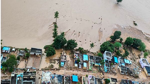 24 మంది మృతి -17 మంది గల్లంతు : 6.32లక్షల ఎకరాల్లో పంట నష్టం : రెస్క్యూ చర్యలు కొనసాగింపు..!!