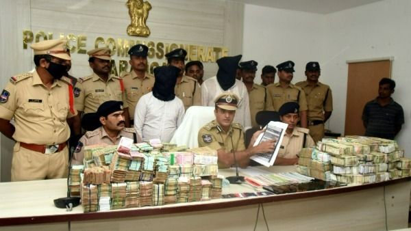 వరంగల్ కేంద్రంగా ముంబై ఆన్‌లైన్ బెట్టింగ్ దందా: ఇద్దరు బుకీలు అరెస్ట్; 2కోట్లకు పైగా నగదు స్వాధీనం!!