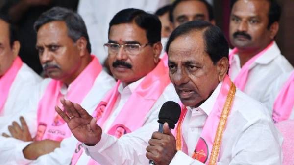 రైతు చట్టాలు వెనక్కి తీసుకోవడం కేసీఆర్ విజయం.!క్రెడిట్ టీఆర్ఎస్ దే అంటున్న మంత్రులు.!