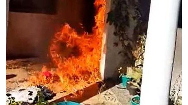 సల్మాన్ ఖుర్షీద్ ఇంటికి నిప్పుపెట్టిన దుండగులు: ఇది హిందుత్వ కాదంటూ ప్రశ్న