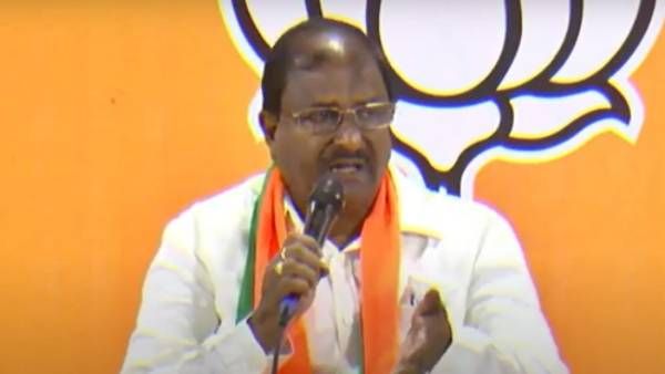 లక్షల కోట్ల నిధులిచ్చాం..ఏం చేశారు: చీప్ లిక్కర్ రేటును పెంచడం భారం కాదా: సోము వీర్రాజు