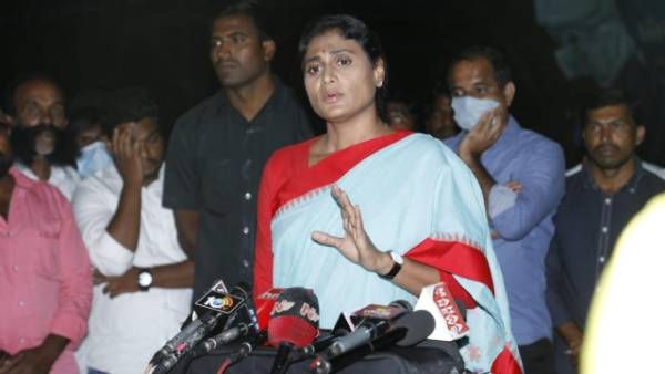 రవికుమార్ మెడికల్ ఖర్చు భరిస్తాం: వైఎస్ షర్మిల భరోసా, దీక్ష భగ్నంపై పైర్