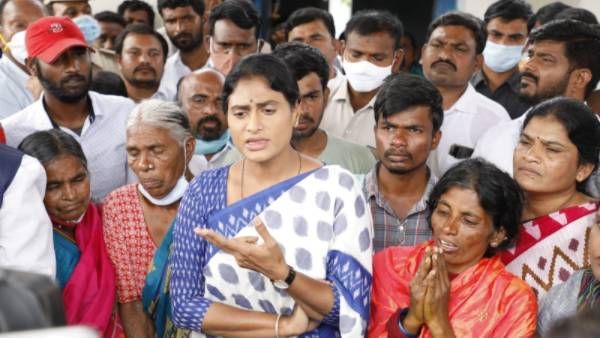 ఇంత దారుణమైన పరిస్థితుల్లో పుట్టినరోజు వేడుకలా.?నో బర్త్ డే సెలబ్రేషన్స్ అంటున్న షర్మిళ.!