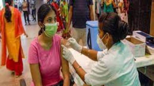 కరోనా కలకలం: పటాన్‌చెరు గురుకులంలో 24 మంది బాలికలకు కరోనా పాజిటివ్