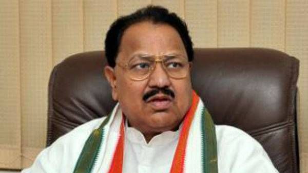 హస్తమే నేస్తం: కాంగ్రెస్ గూటికి డీఎస్..? ఖరారు కానీ ముహూర్తం.. ఎంపీ పదవీ