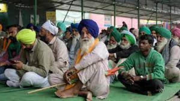 రైతులపై పెట్టిన కేసులు ఉపసంహరించుకునే వరకు కదిలేది లేదు: సంయుక్త కిసాన్ మోర్చా ప్రకటన