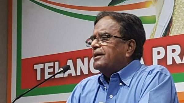 మోడీ చిటికెలతో దేశం,కేసీఆర్ ఫాంహౌస్ పాలనతో రాష్ట్రం అభివృద్ది చెందలే.!ఇరు పార్టీలపై పొన్నాల ఫైర్.!