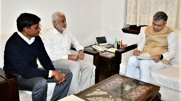 విశాఖ రైల్వే జోన్ పై కేంద్రం క్లారిటీ-త్వరలో పనులు ప్రారంభం-వైసీపీ ఎంపీలకు హామీ