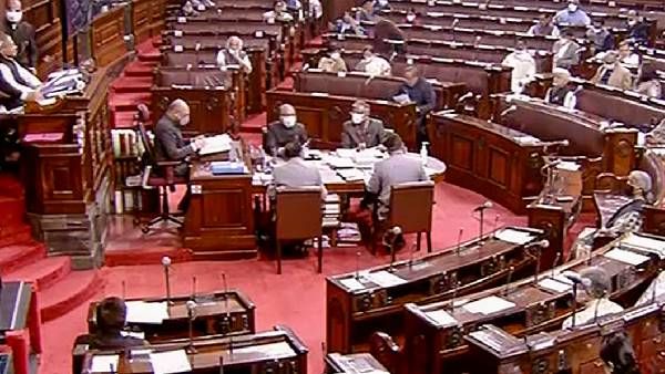 రాజ్యసభ ఎంపీల సస్పెన్షన్ ప్రతిష్టంభన-తగ్గేందుకు వెంకయ్య ససేమిరా-విపక్షం వాకౌట్