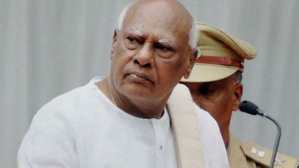 మాజీ సీఎం రోశయ్య కన్నుమూత - తెలుగు రాజకీయ భీష్ముడిగా : సీఎం- గవర్నర్ గా...!!