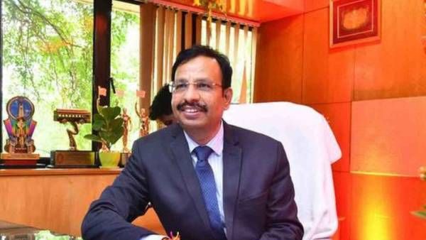 TSRTC: మహిళా కండక్టర్ల భద్రతకోసం కీలక ఉత్తర్వులు... సజ్జనార్ నిర్ణయంతో వారి సంబరాలు