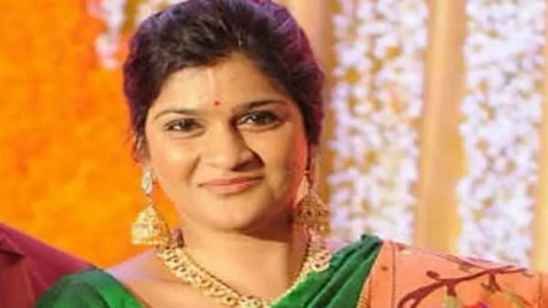 శిల్ప చౌదరీ బ్యాంక్ లాకర్లు ఓపెన్: డాక్యుమెంట్లు పరిశీలన,