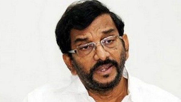 కొన్ని థియేటర్లే లక్ష్యంగా ఎందుకు?: ఎమ్మెల్సీ మాధవ్, ముగ్గురు హీరోలపై కక్ష అంటూ సోమిరెడ్డి