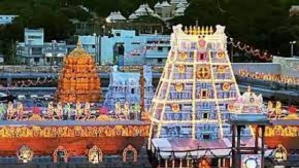 భక్తులకు వైకుంఠ ద్వారా దర్శనం- ప్రతి జిల్లాలో కార్యక్రమాలు : టీటీడీ నిర్ణయం..!!