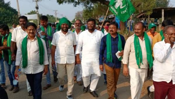 సీమలో అమరావతి పాదయాత్ర-రాజకీయ పార్టీలకు సిసలైన సవాల్-కోస్తా వర్సెస్ రాయలసీమ