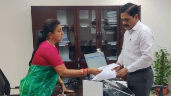 అధ్వాన్నంగా ఉన్న హైవేకి టోల్ ఛార్జీలా? రోడ్ మెయింటెనెన్స్ కూడా లేదని ఎమ్మెల్యే రోజా ఫిర్యాదు