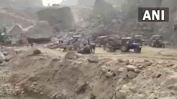 భివానీలో విరిగిపడ్డ కొండచరియలు.. 4 మృతి, శిథిలాల కింద చిక్కుకున్న పలువురు