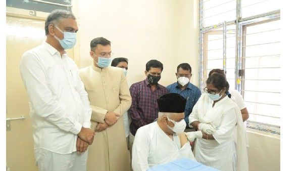 అపోహలొద్దు: యునానీ ఆస్పత్రిలో బూస్టర్ డోసు ప్రారంభించిన మంత్రి హరీశ్ రావు