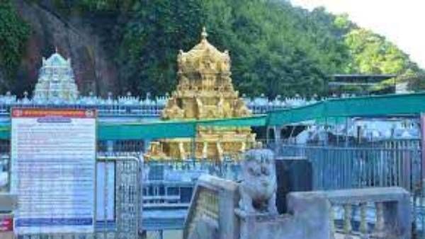 బెజవాడ ఇంద్రకీలాద్రిపై కరోనా ఆంక్షలు-ఆ దర్శనాలు పూర్తిగా నిలిపివేత, సేవలపైనా ప్రభావం