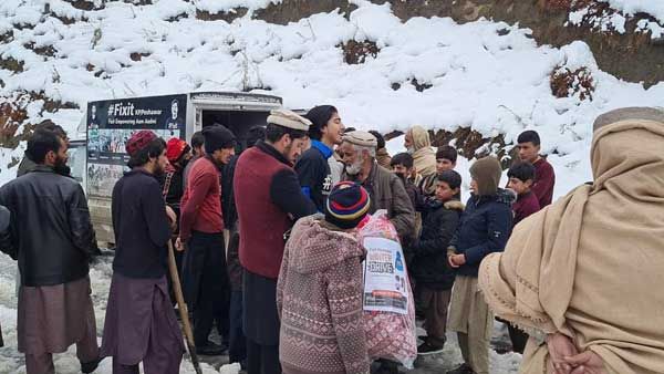 పాకిస్తాన్‌లో పెను విషాదం.. మంచులో చిక్కుకుని 22 మంది మృతి..