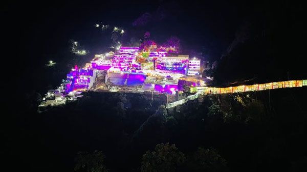 ప్రఖ్యాత వైష్ణోదేవి ఆలయంలో మృత్యుకేళి: పలువురు భక్తులు దుర్మరణం