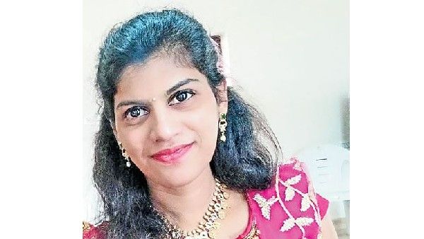 ఇంట్లో ఒంటరిగా ఉన్న బీటెక్ యువతి.. ఓ వ్యక్తి వచ్చి వెళ్లగానే విగతజీవిగా మారింది