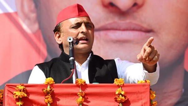 యూపీలో మహిళలకు రక్షణ కరువు.. బాబా సీఎంను సాగనంపాల్సిందే : అఖిలేష్ యాదవ్